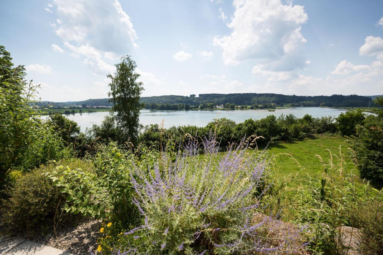 Stille X Weite - Hochwertige Wohnung Mit See-Panorama Kronburg Exteriör bild