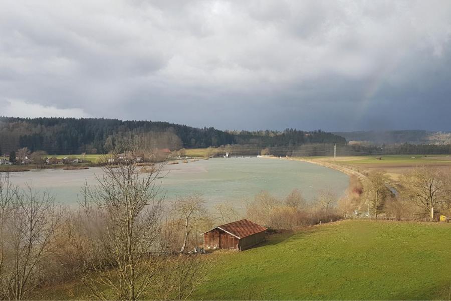 Stille X Weite - Hochwertige Wohnung Mit See-Panorama Kronburg Exteriör bild