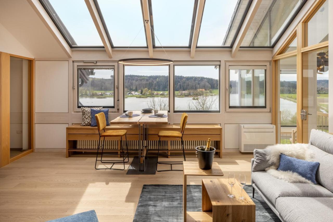 Stille X Weite - Hochwertige Wohnung Mit See-Panorama Kronburg Exteriör bild