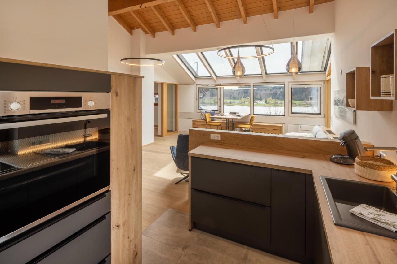 Stille X Weite - Hochwertige Wohnung Mit See-Panorama Kronburg Exteriör bild